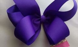 Color pencil bow